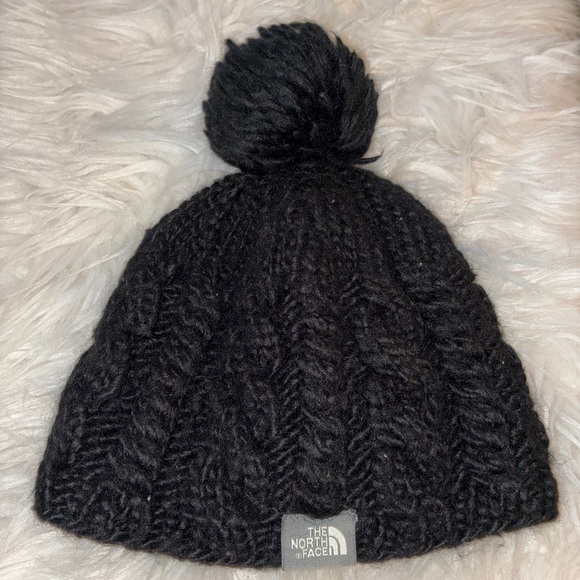 The North Face Accessories - The North Face Charcoal Cable Knit Beanie